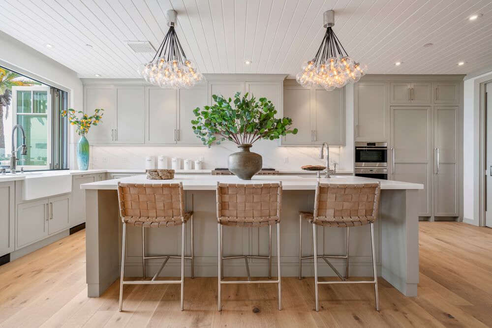 Modern luxury kitchen design with island.