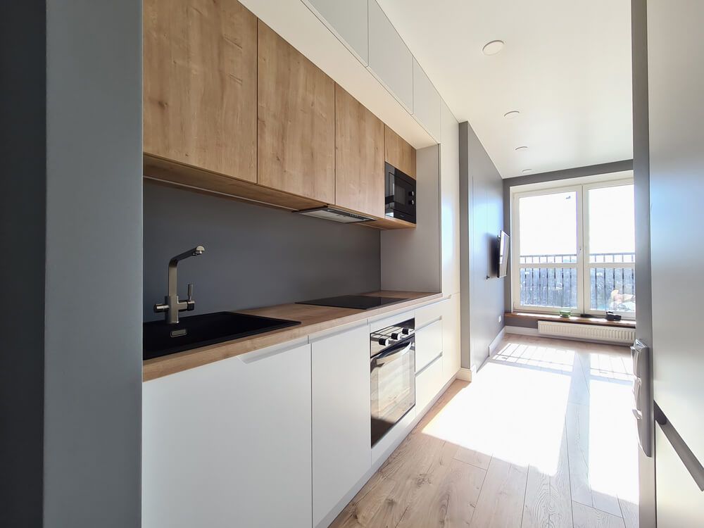 simple and sleek kitchen