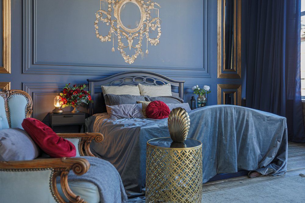 Royal Blue Color Combinations for Bedroom — To Add That Hint of