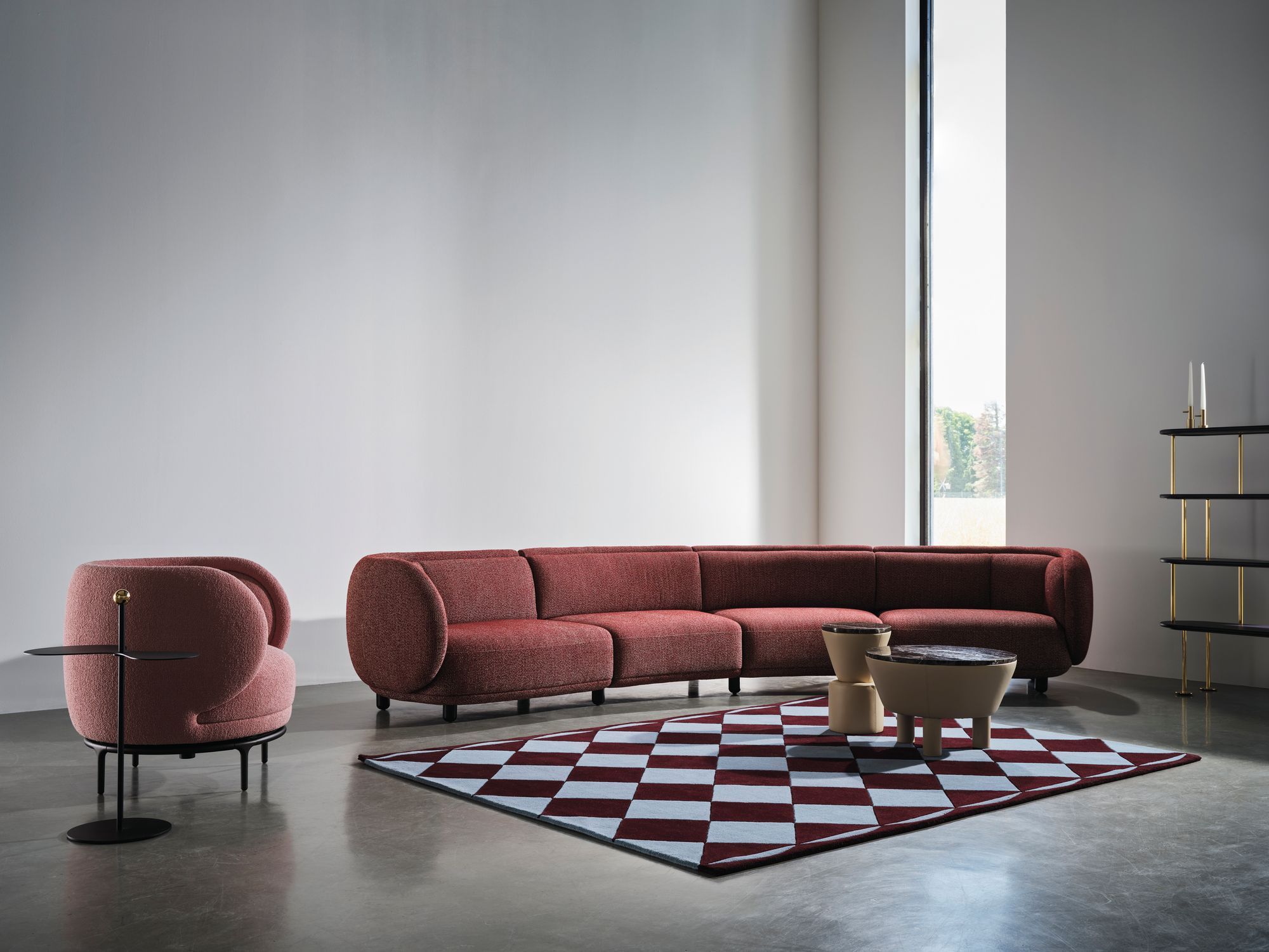 nuevo sofá de diseño, sofá modular granate, sofá Vuelta de Wittmann