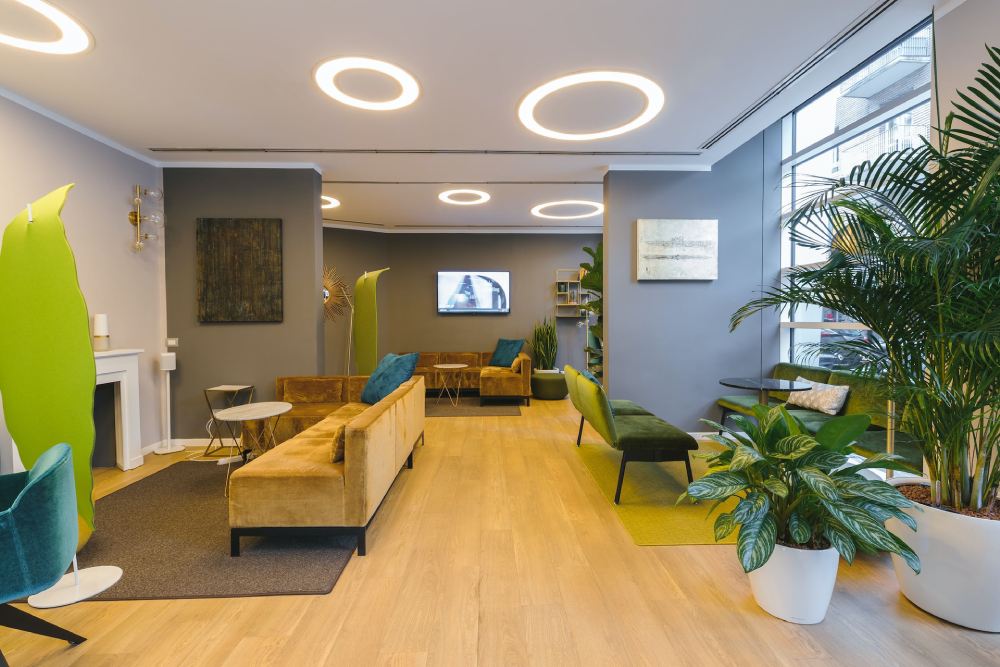 20+ Office Wall Decor Ideas to Boost Productivity & Creativity
