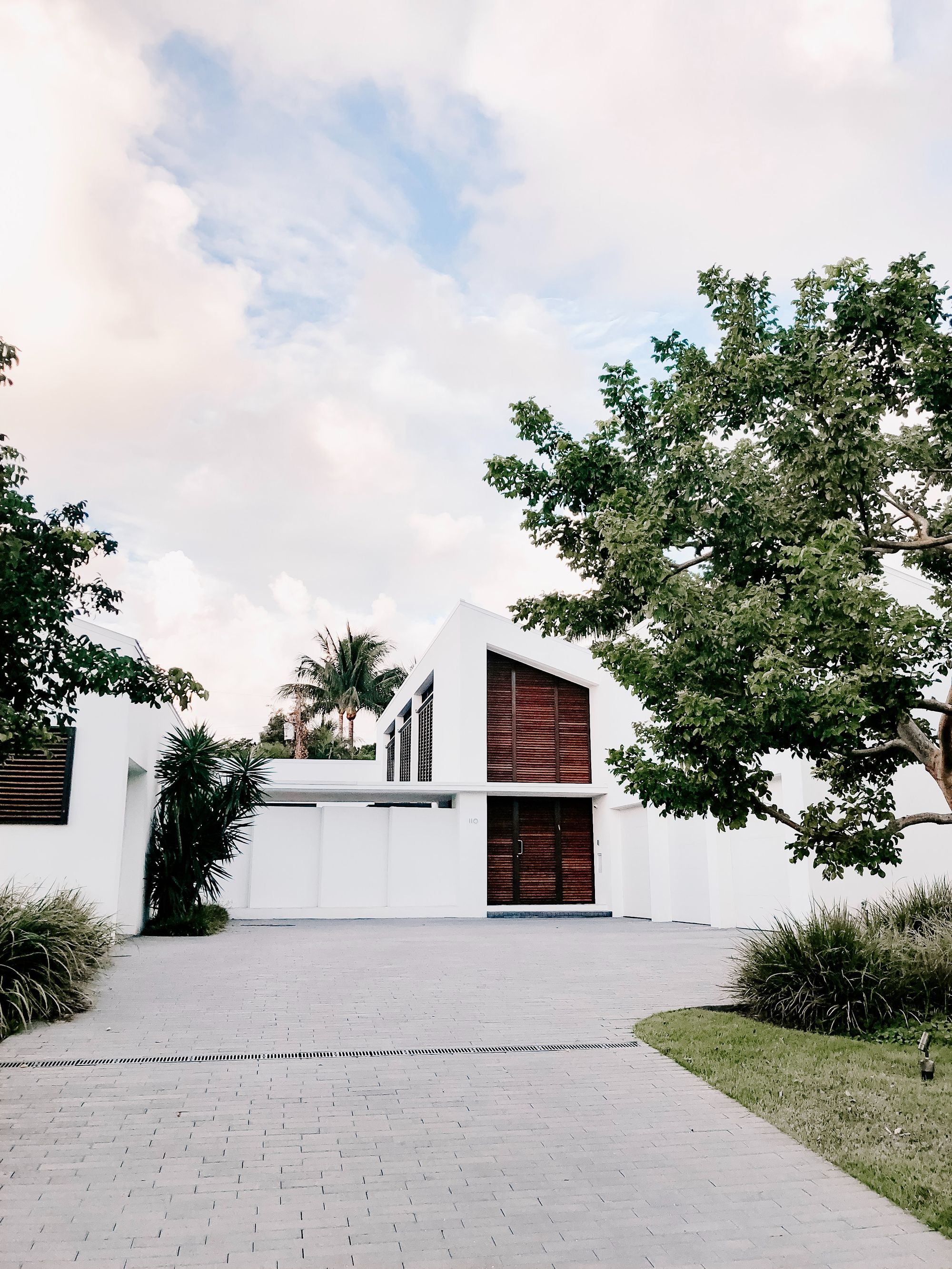 Frente de casa duplex. Foto: Julia Kuzenkov no Pexels