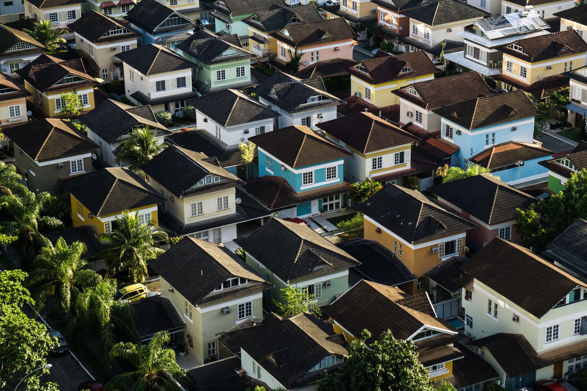 Como começar a projetar uma casa pequena? Foto: Barra da Tijuca, Brasil. Breno Assis no Unsplash.