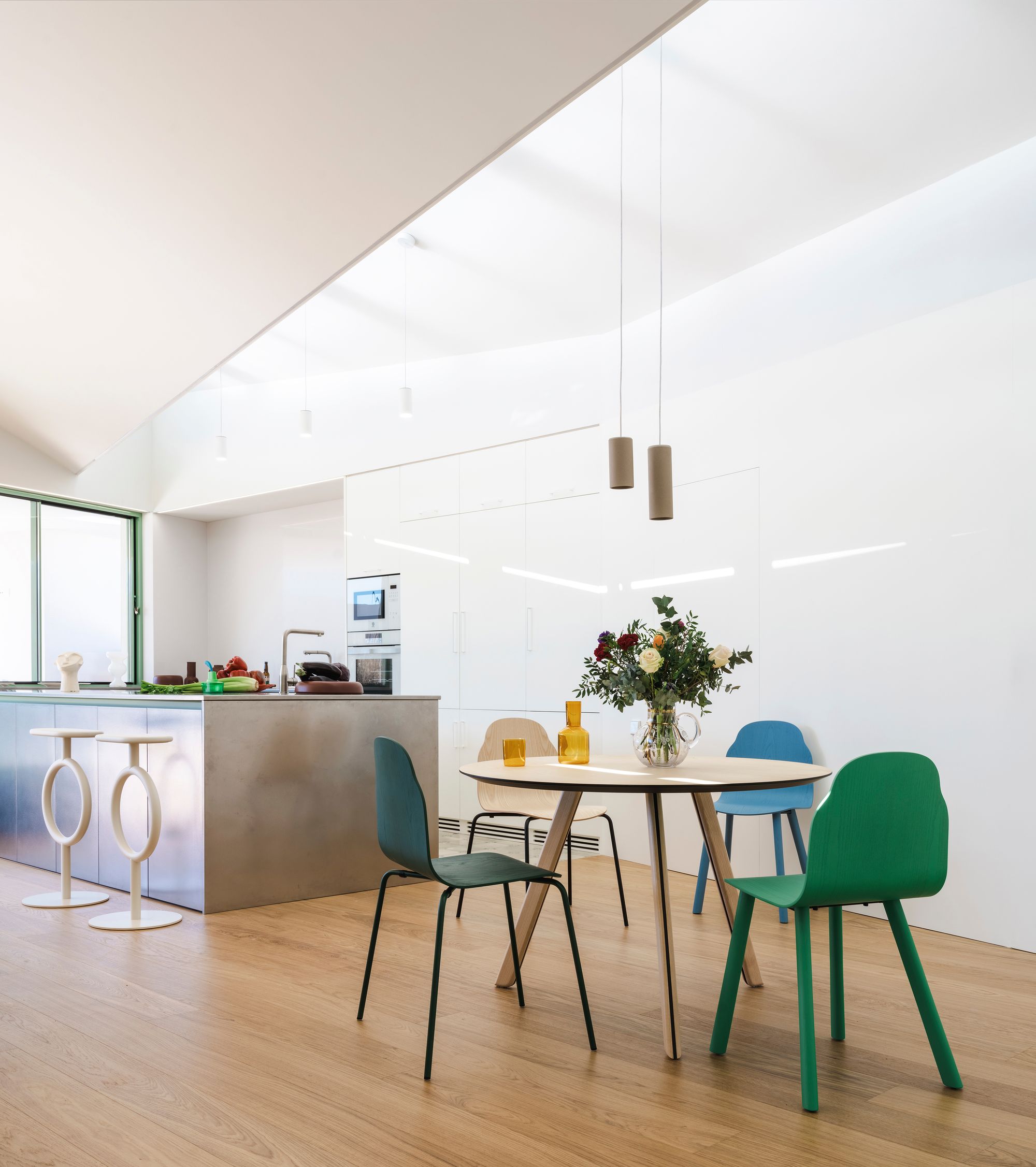 Casa Peinada, casa bioclimática de Santa-Cruz Arquitectura decorada por Sancal