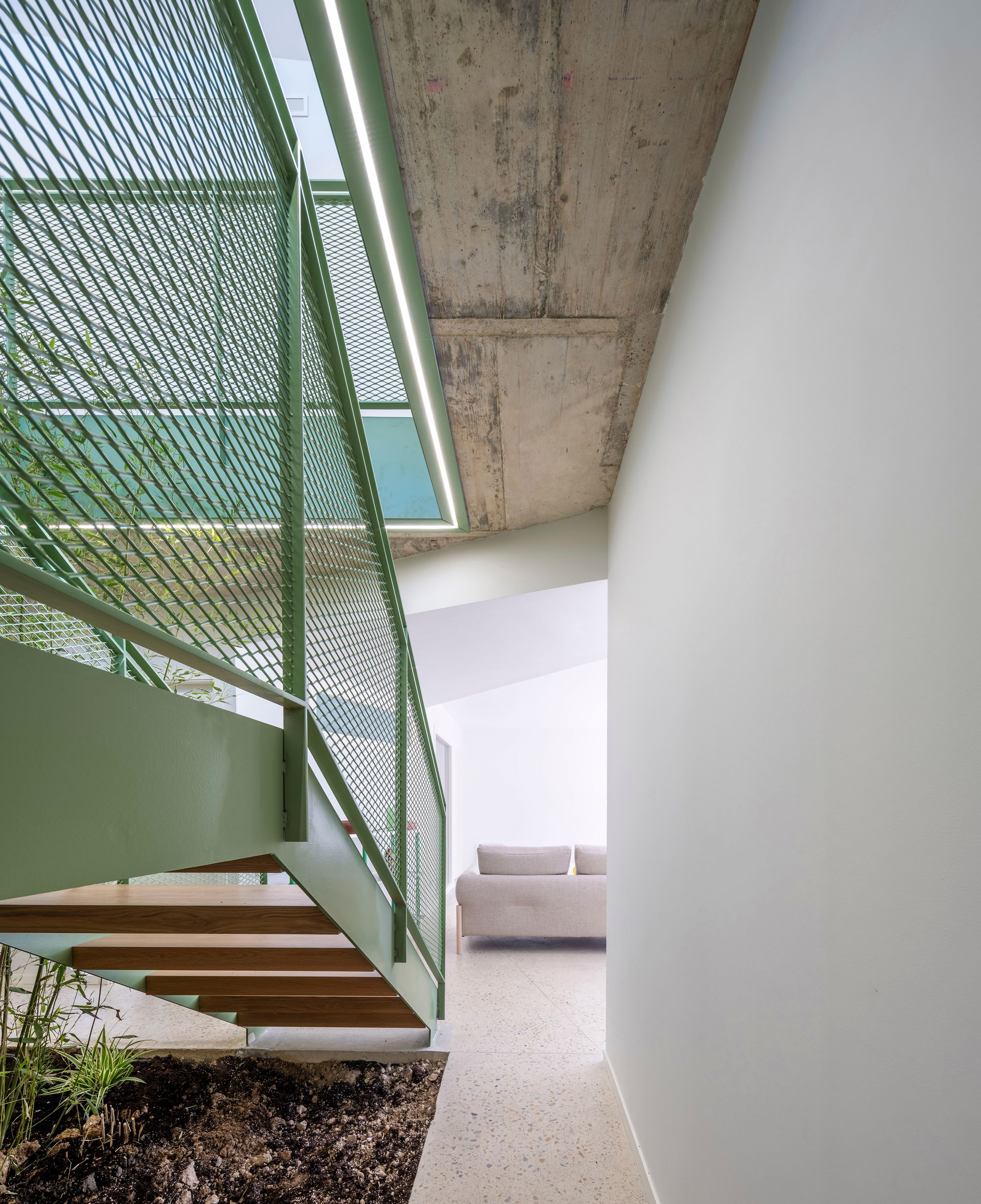 Casa Peinada, casa bioclimática de Santa-Cruz Arquitectura decorada por Sancal
