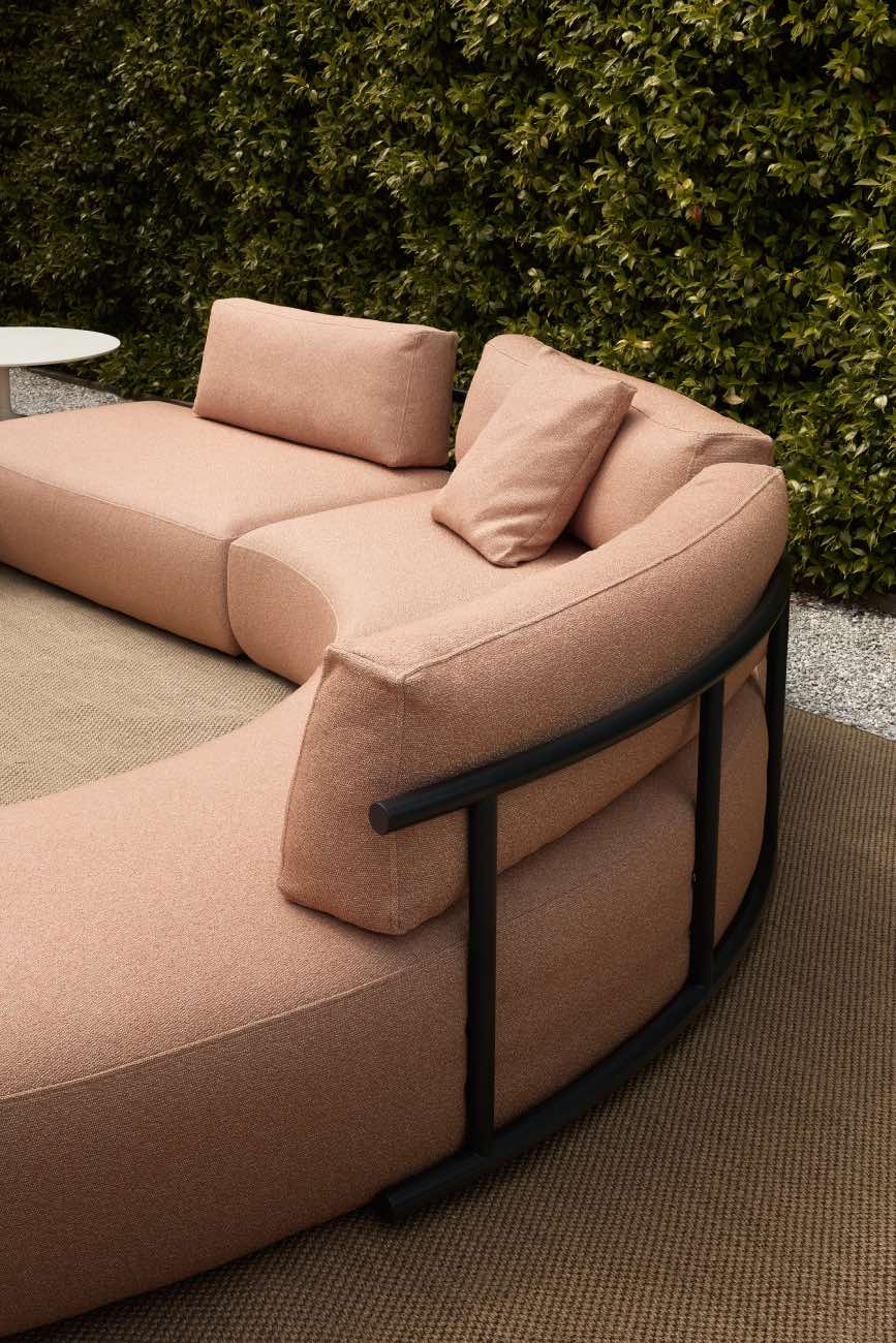 sofá de jardín de diseño moderno color salmón