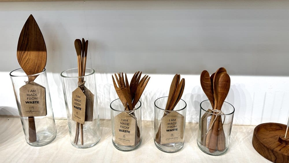 accesorios sostenibles para el hogar, utensilios de madera