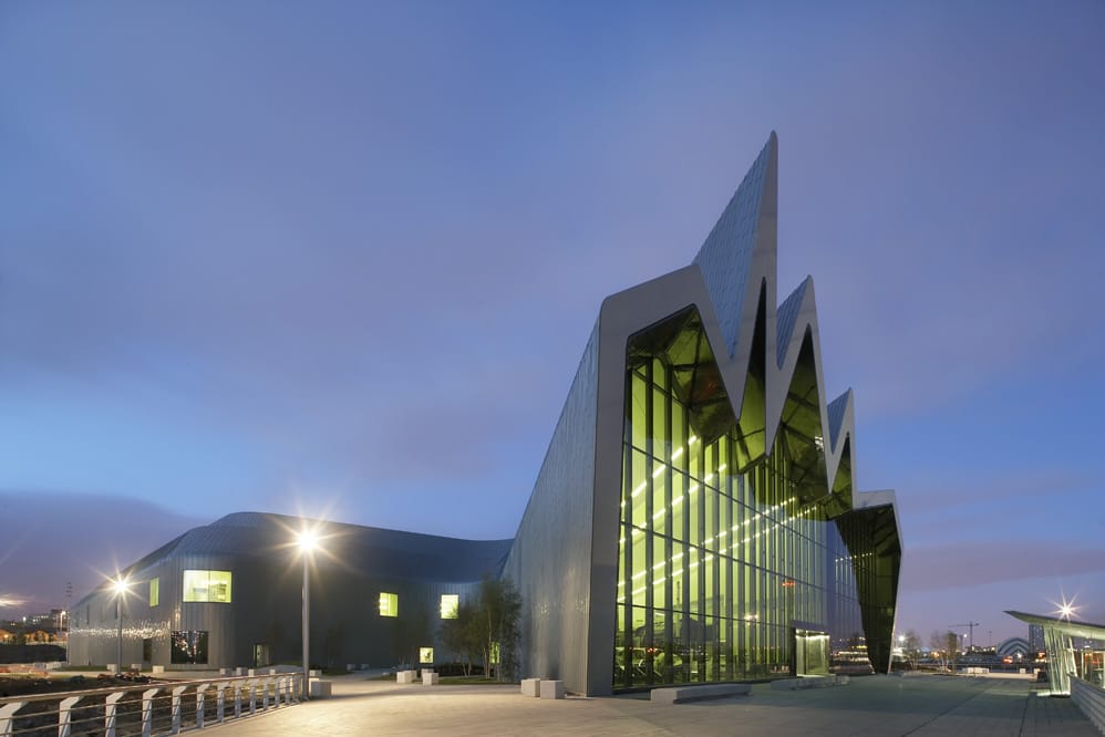 riverside museum in glasgow von zaha hadid