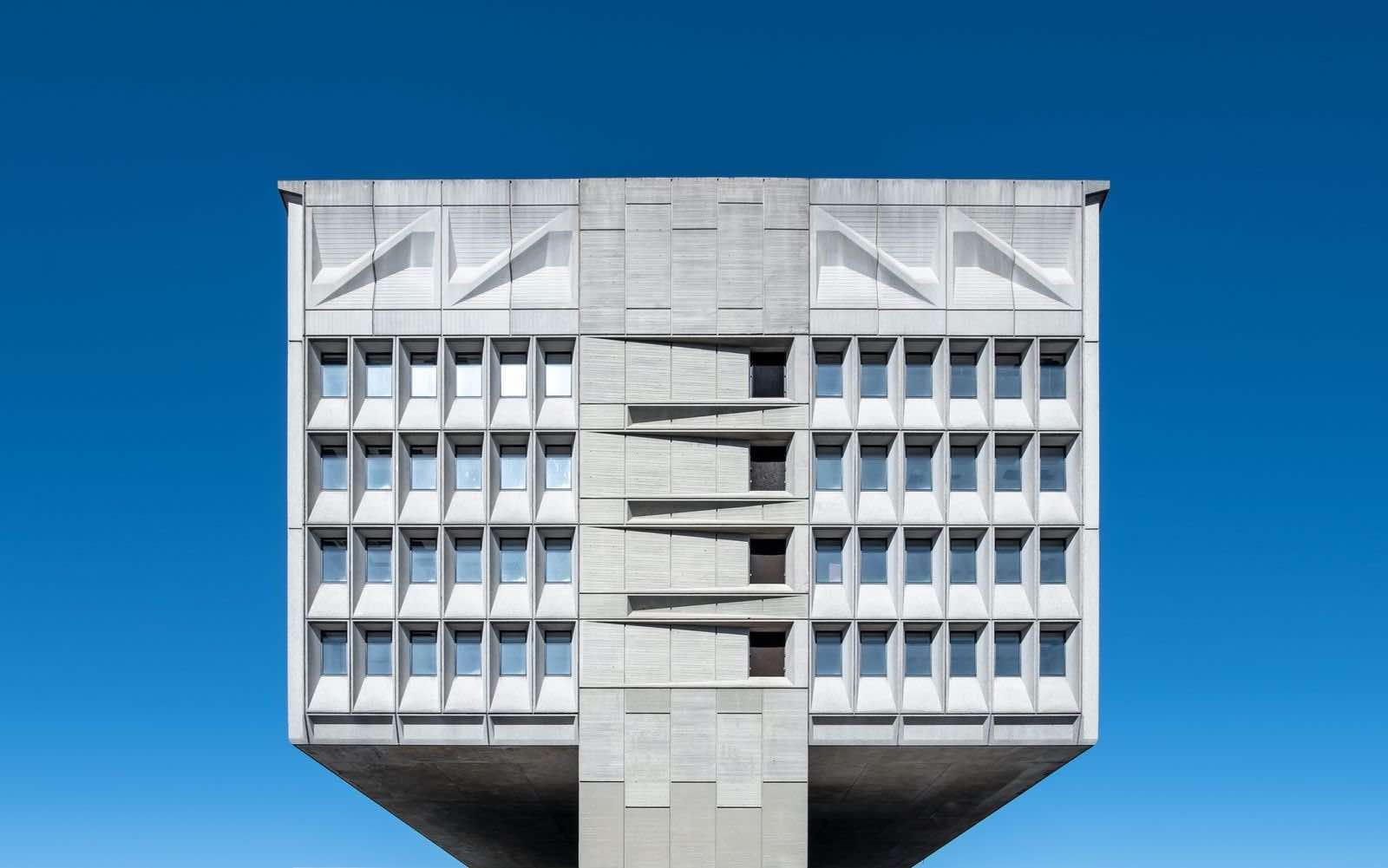 Edificio Pirelli en New Haven, diseñado por Marcel Breuer y Robert F. Gatje