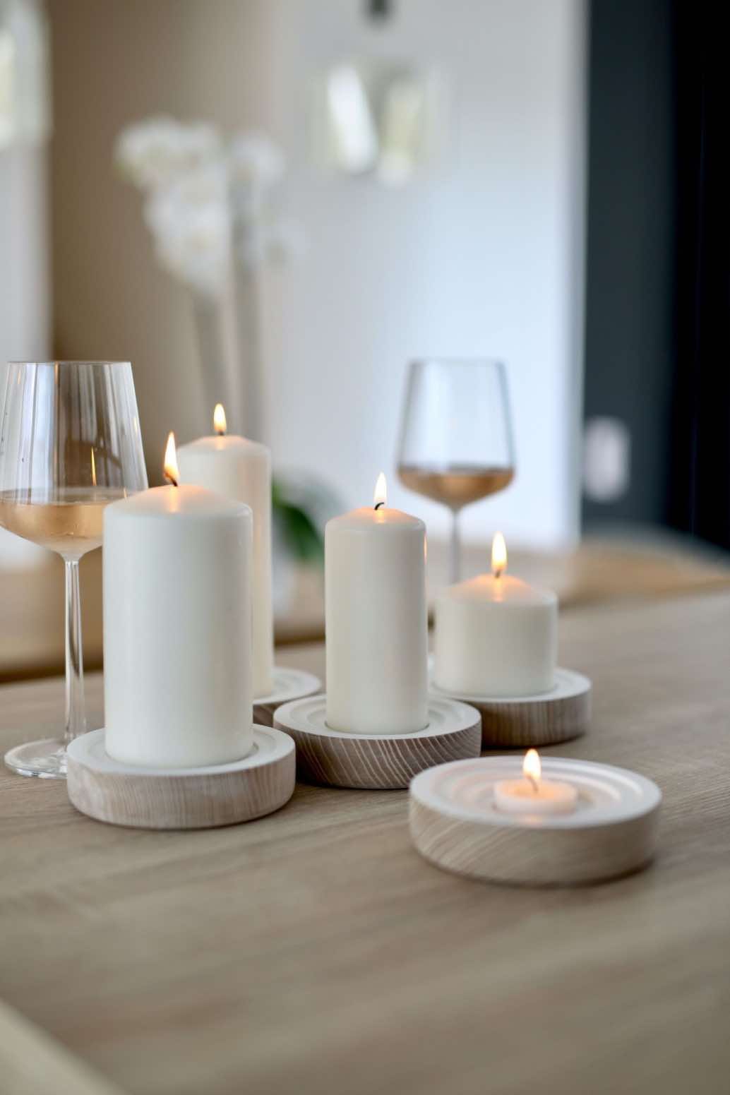 decoración de estilo escandinavo con velas