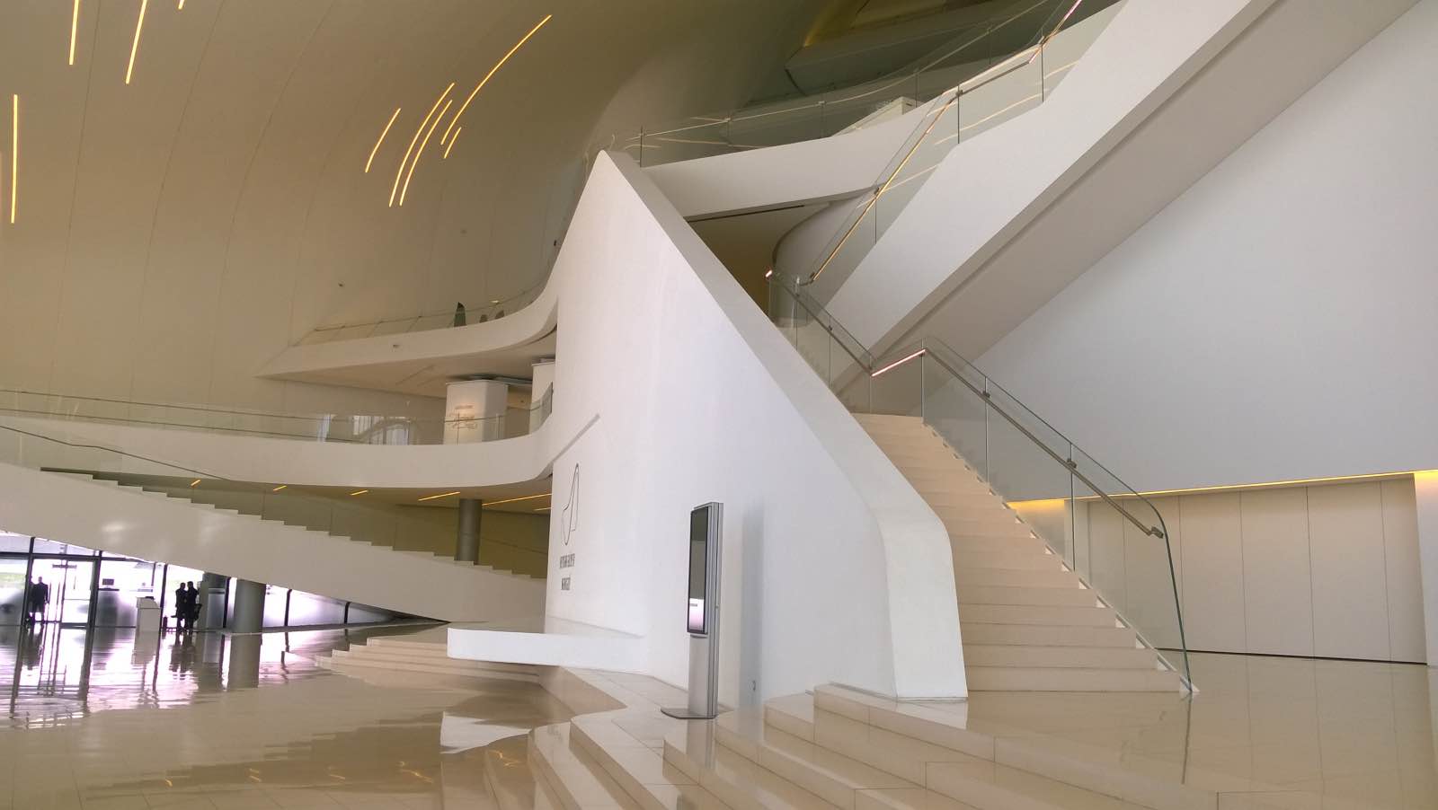 Centro Cultural Heydar-Aliyev en Bakú, obra de Zaha Hadid Architects.