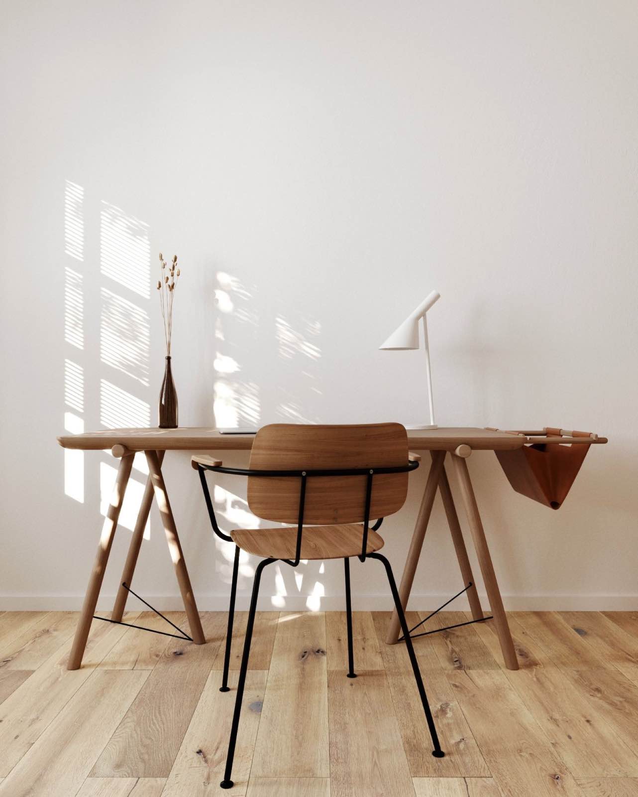 escritorio de madera con silla, pared blanca, decoración con tonos neutros