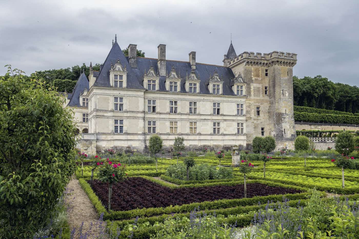 Los Castillos del Loira: Château d'Ussé, palacio con jardines, arquitectura francesa