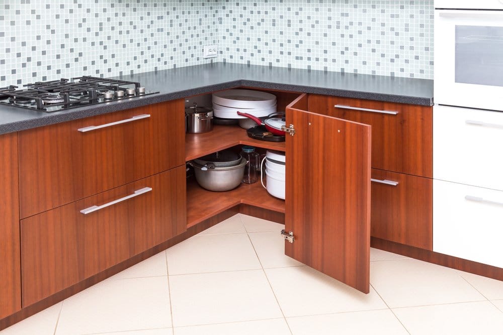 Kitchen cabinets for corners