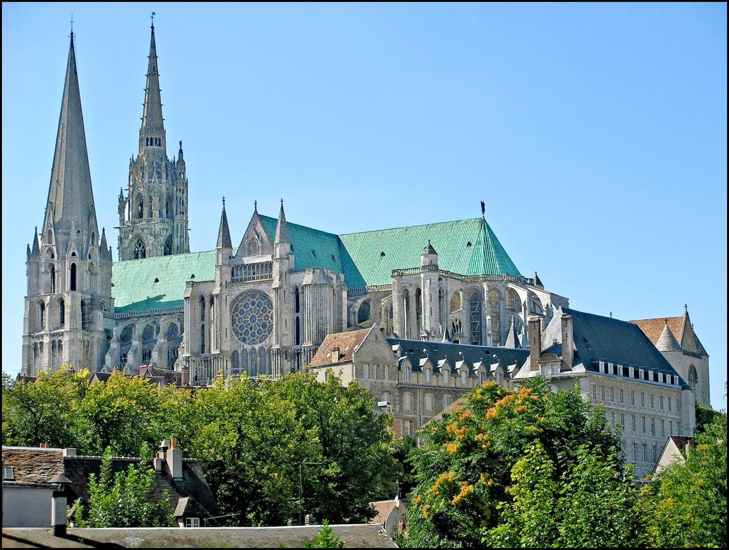 Arquitectura gótica francesa, Catedral de Chartres exterior