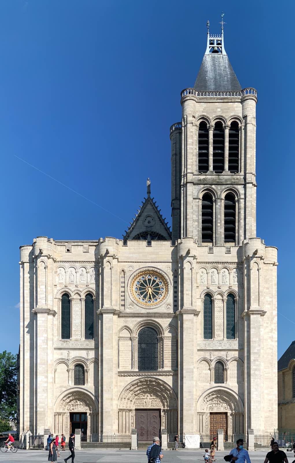 Arquitectura gótica francesa, Basílica de Saint Denis. fachada