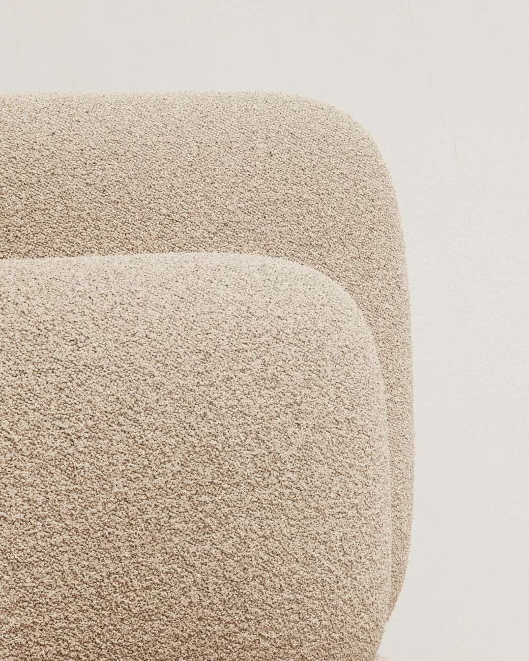 sofá de bouclé beige, decoración japandi