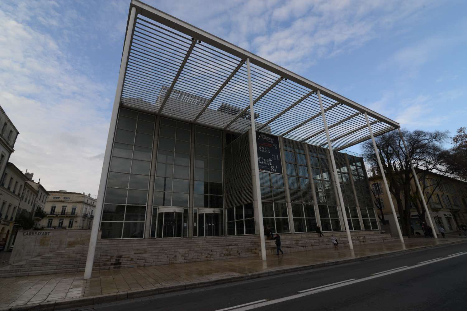 Obras de Norman Foster: Carrée d'Art, Nîmes.