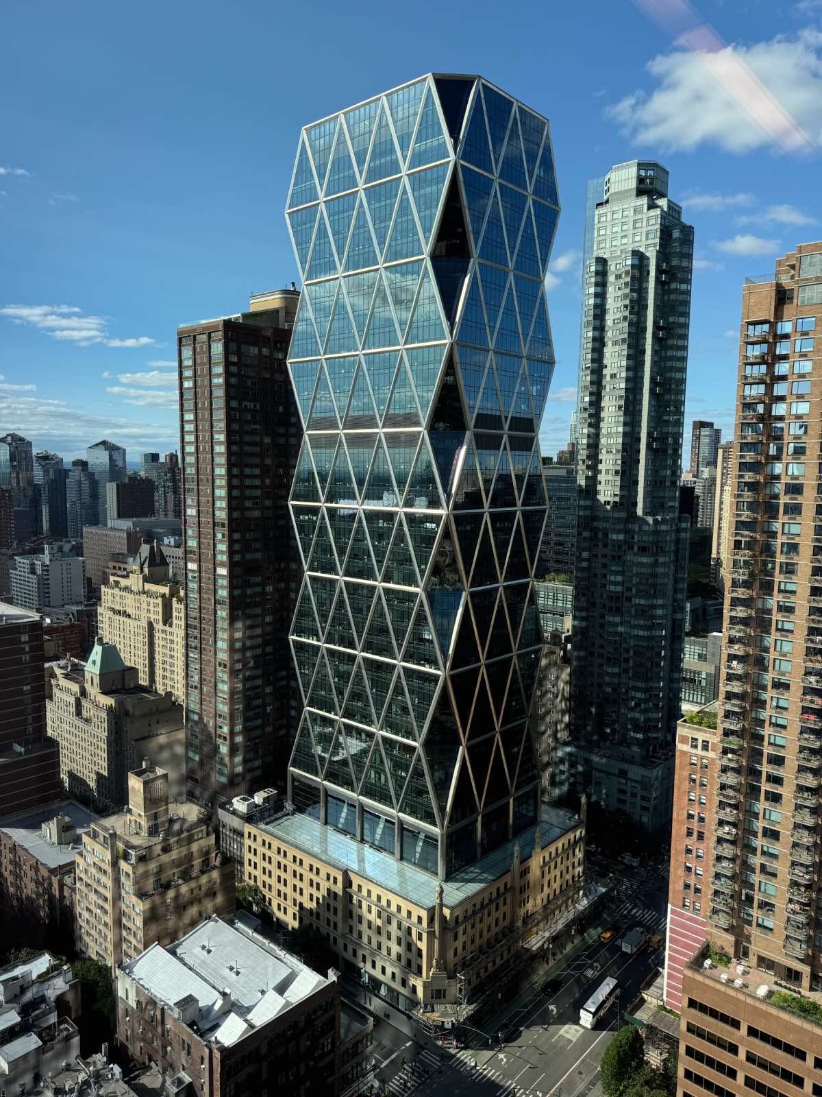 Obras de Norman Foster: Hearst Tower, Nueva York. arquitectura, rascacielos de cristal