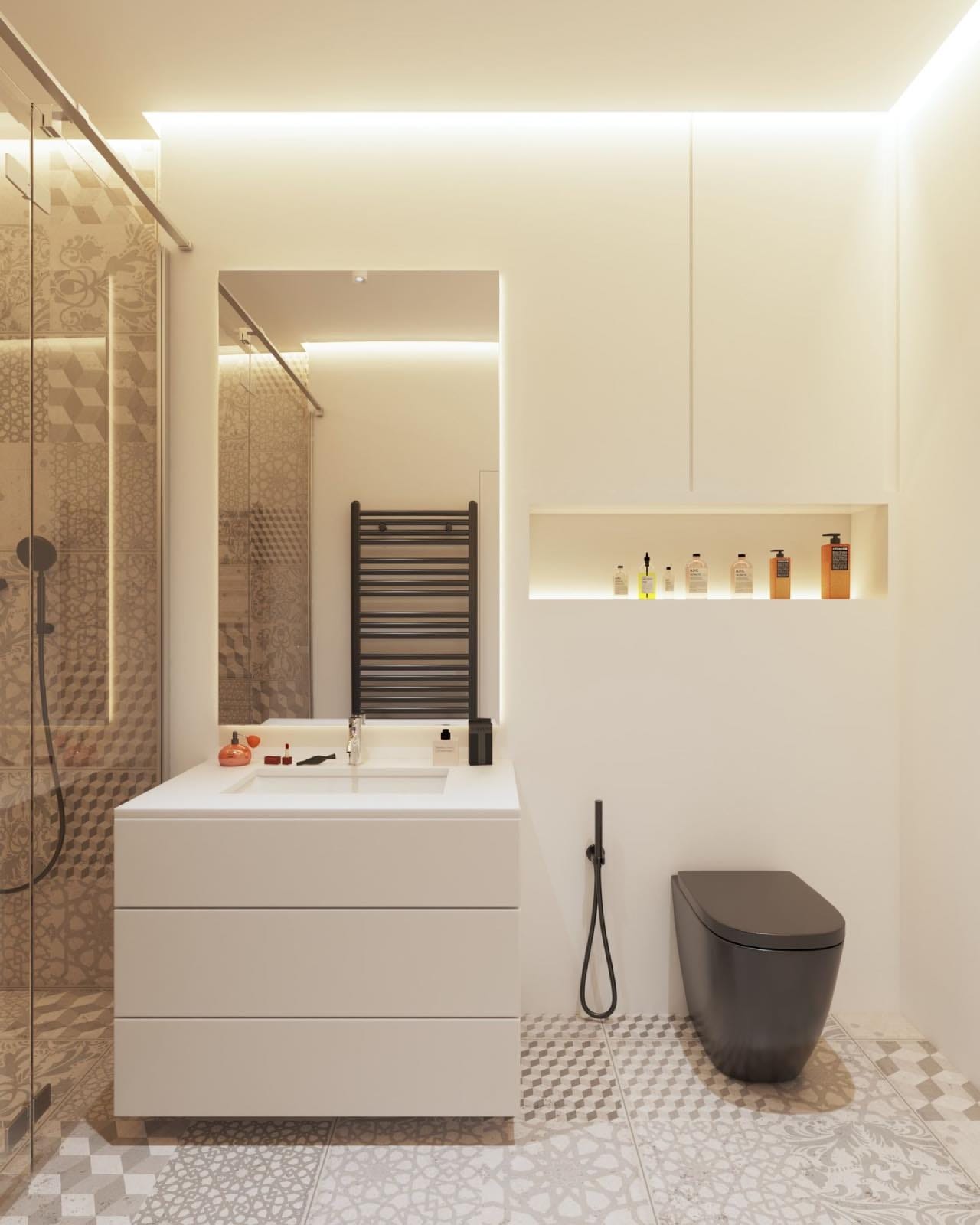 cuarto de baño moderno con azulejos estampados y retrete negro