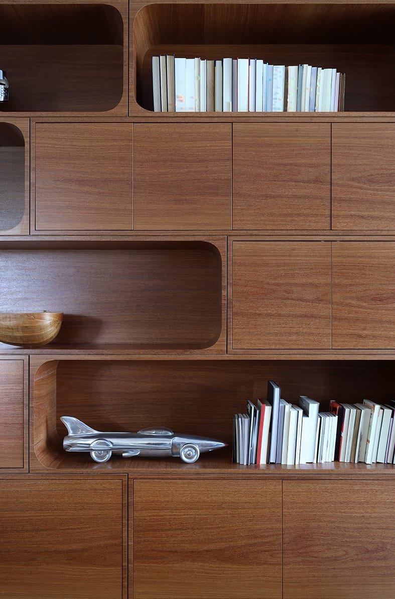 apartamento de diseño en sao paulo, decoración retrofuturista con madera