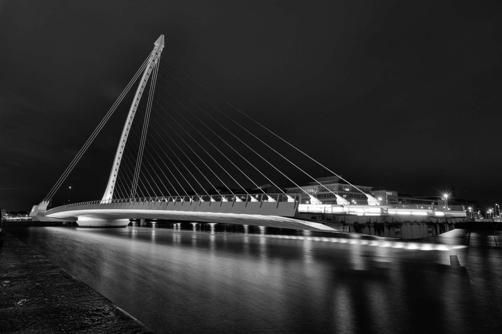 obras de Santiago Calatrava: Puente Samuel Beckett (abierto), Dublín.