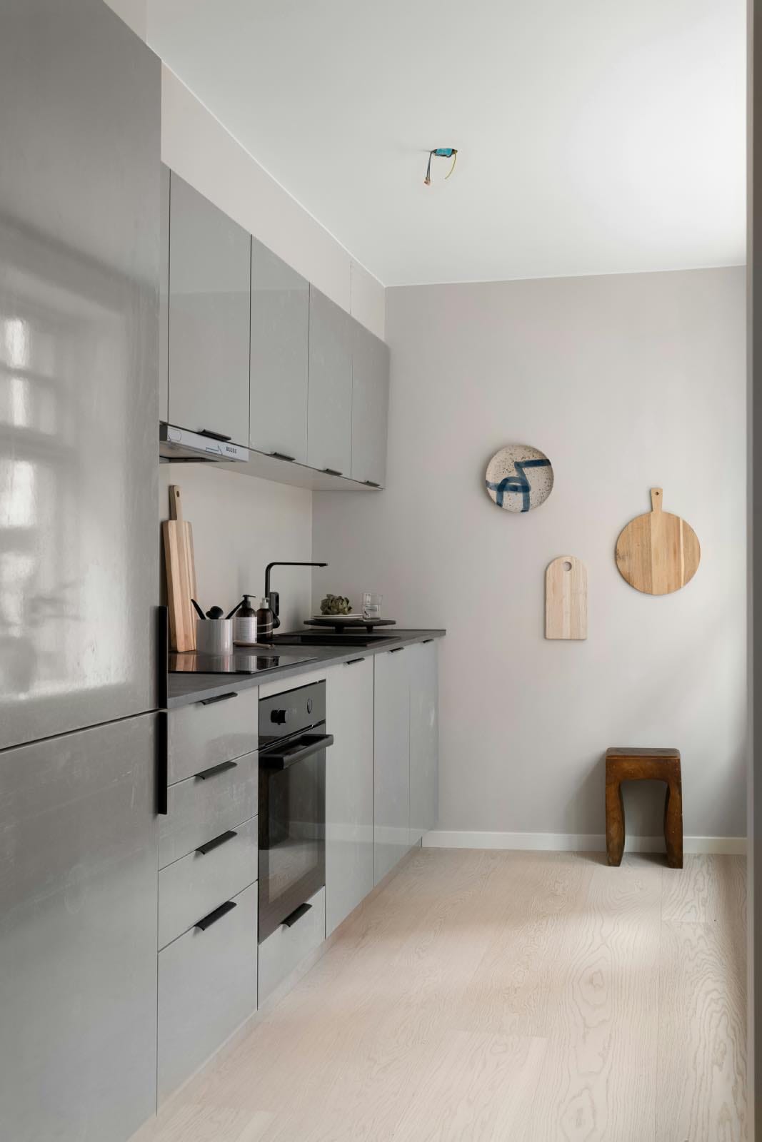 cocina integral gris moderna minimalista