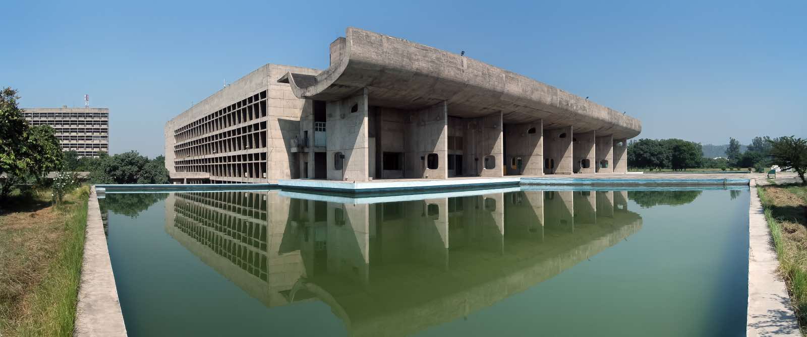 Las obras de Le Corbusier: Capitolio de Chandigarh, India. arquitectura moderna hormigón