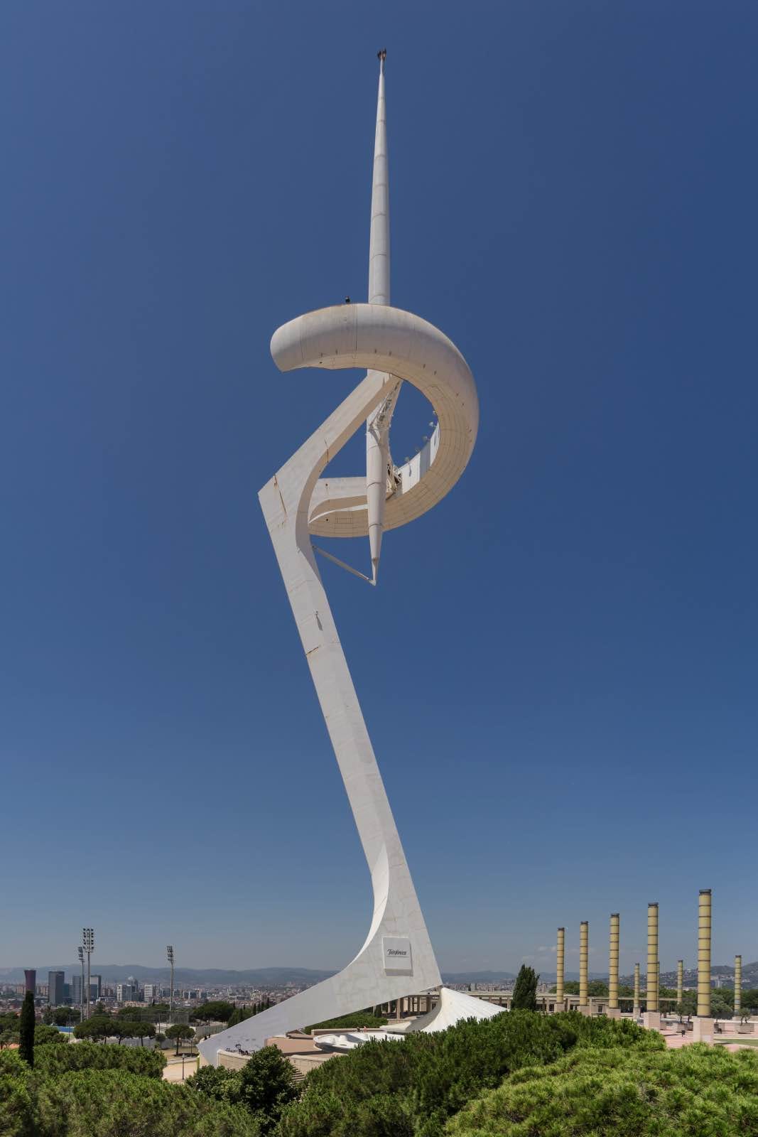 Torre de Comunicaciones de Montjuïc, Barcelona, arquitectura de santiago calatrava