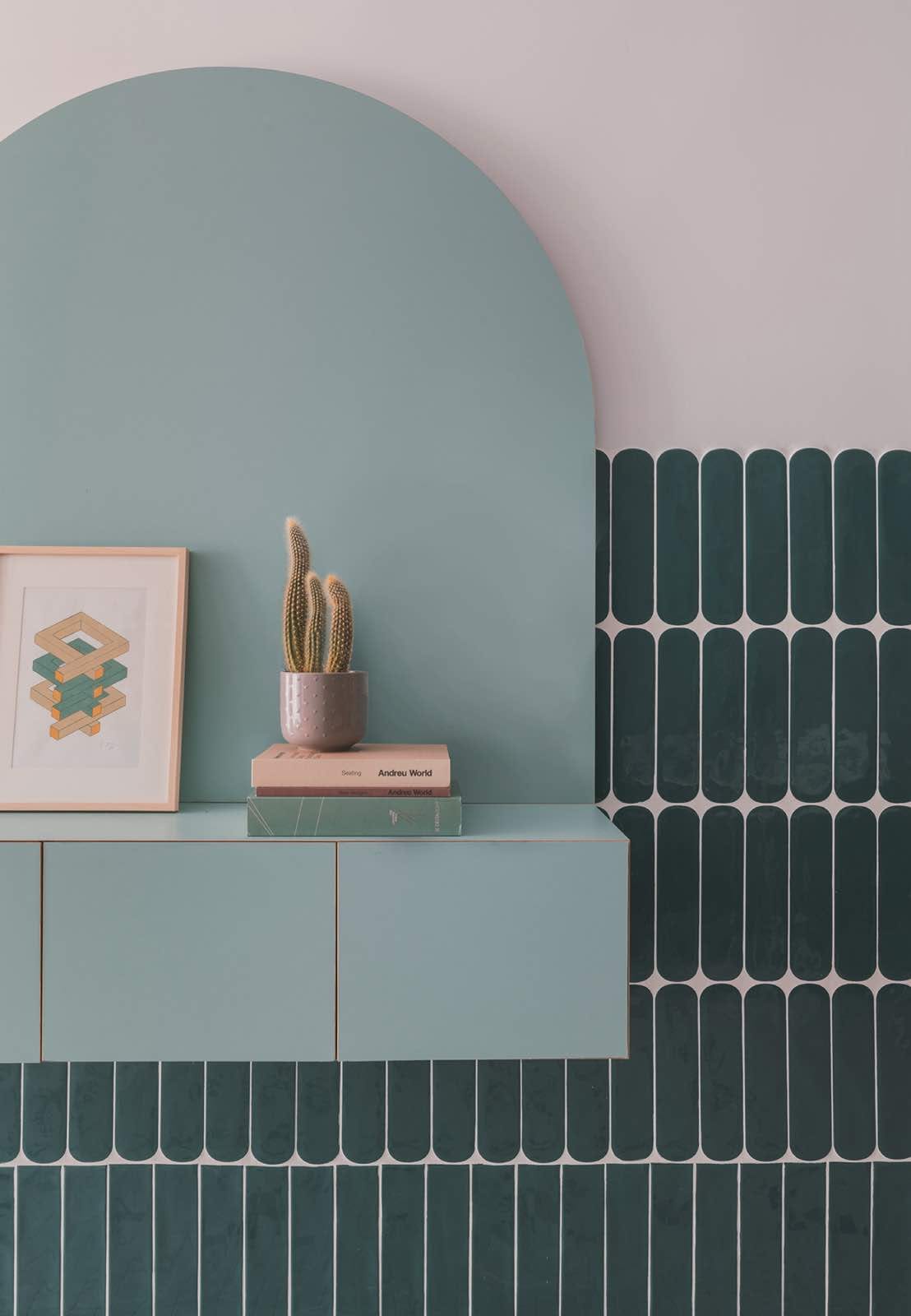 Un pequeño estudio a todo color en Carabanchel, apartamento con azulejos verdes