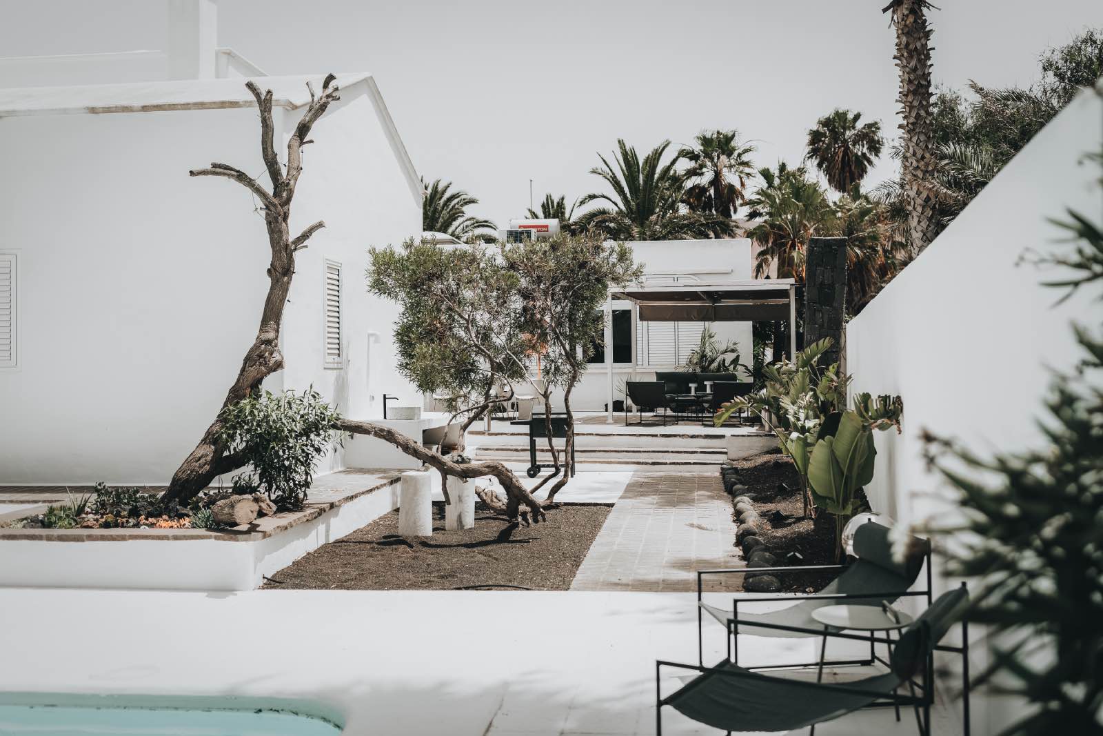 villa amonita, casa moderna con piscina en lanzarote
