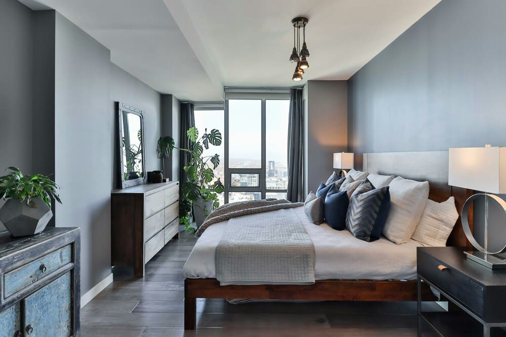 quarto decorado com plantas