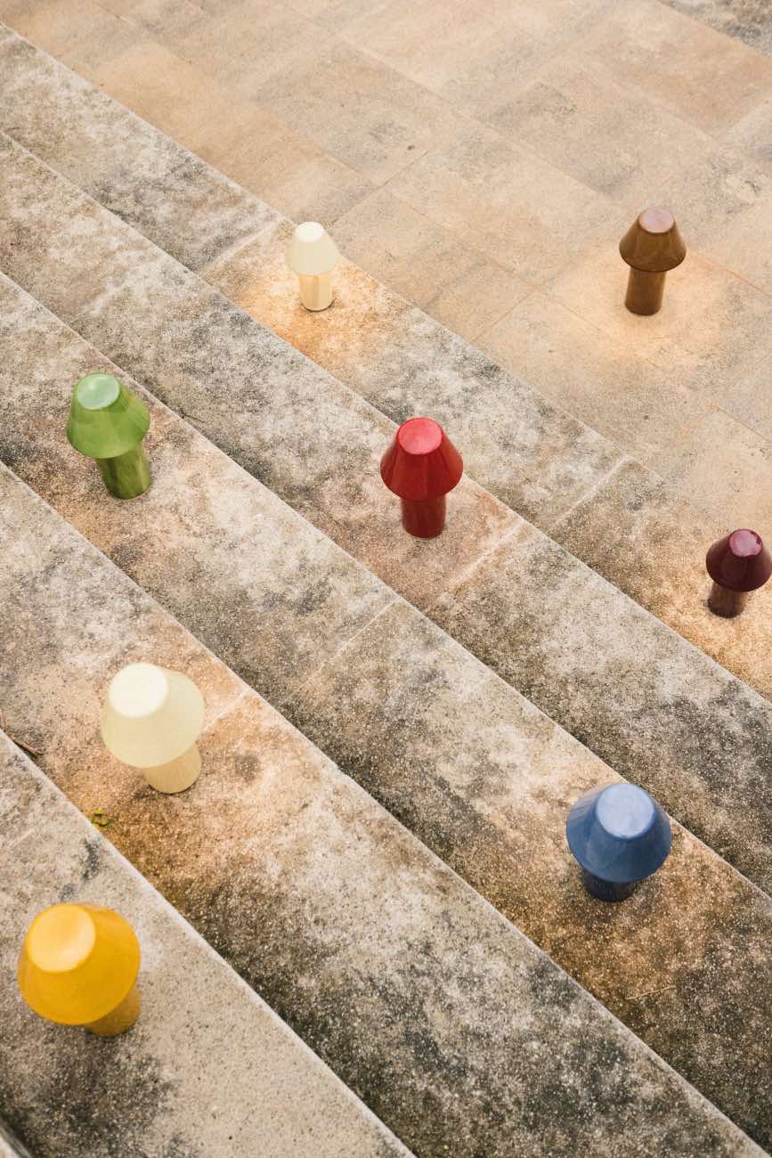 lámparas de jardín de colores, muebles de exterior