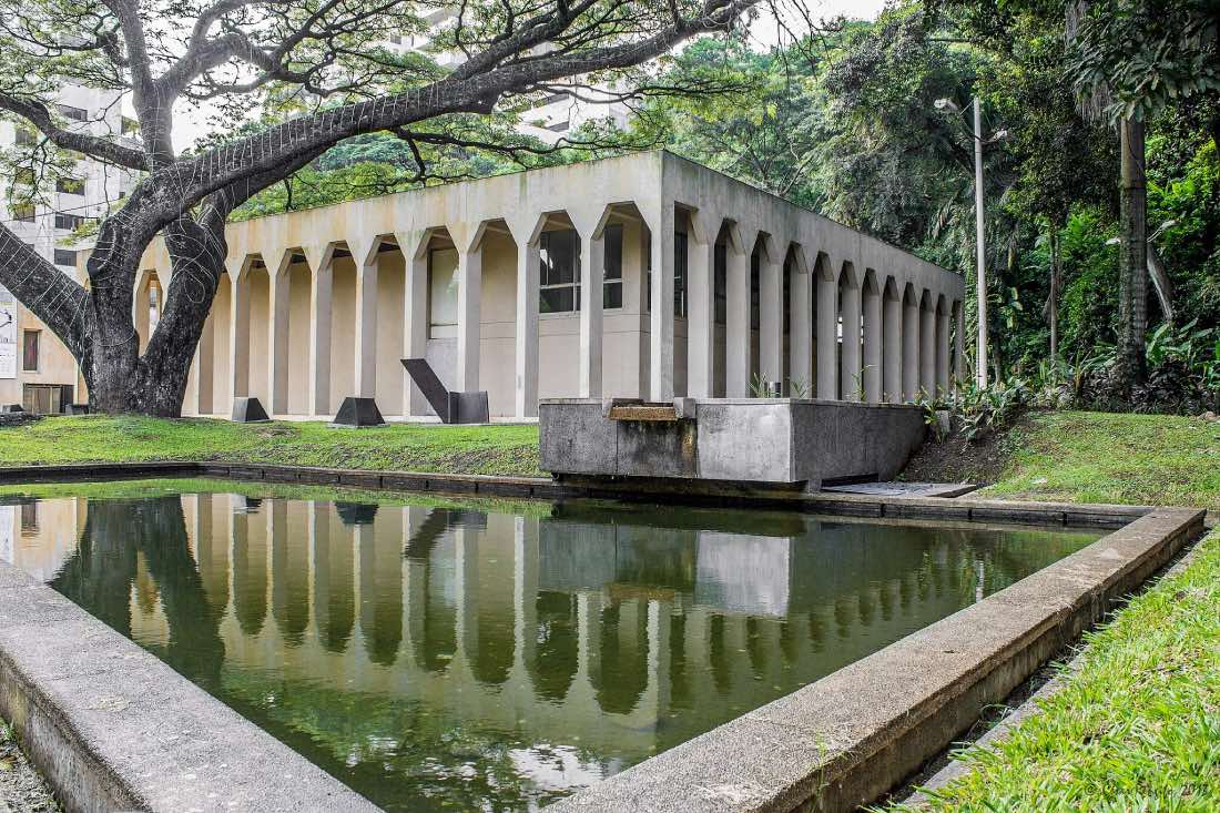 arquitectura colombiana, Museo de Arte Moderno La Tertulia, de Manuel Lago Franco.