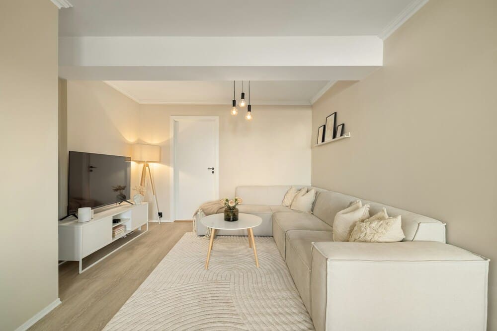 sala de estar com decoração minimalista