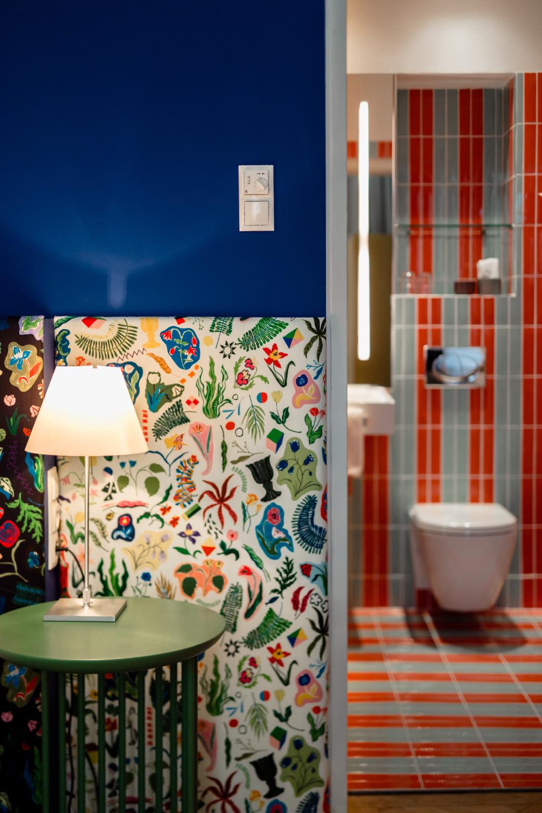 decoración de dormitorio con estampados