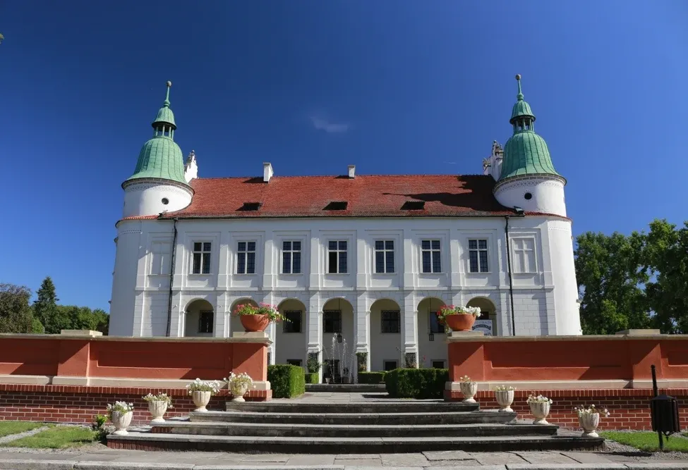 Renesansowy zamek w Baranow Sandomierskim w Polsce