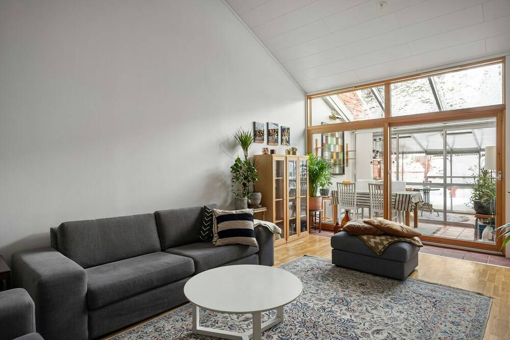 área de circulação: apartamento bem iluminado com varanda ampla