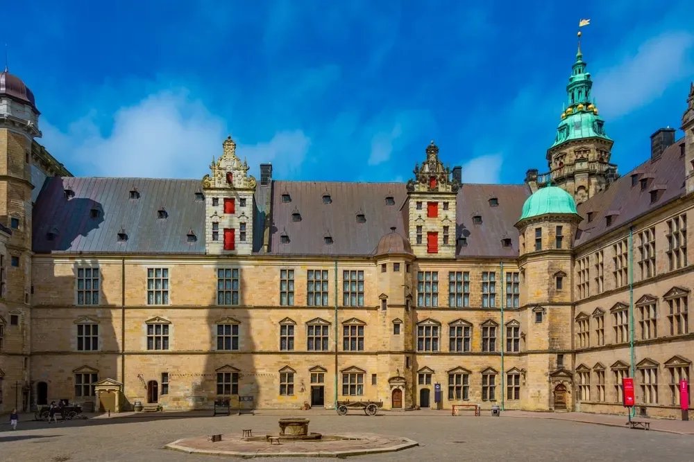 Zamek Kronborg w Helsingor w Danii