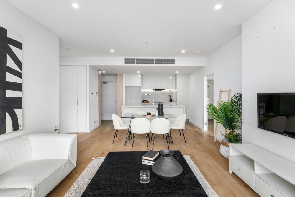 Conseils de décoration de salons pour un espace sans désordre