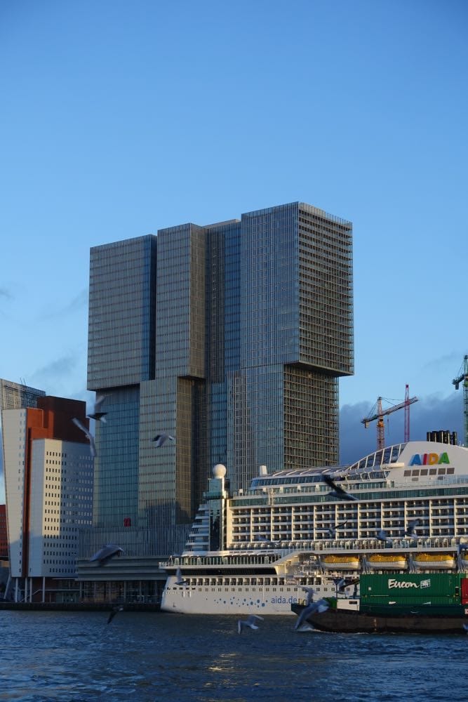 arquitectos famosos, rem koolhaas, de rotterdam. rascacielos moderno