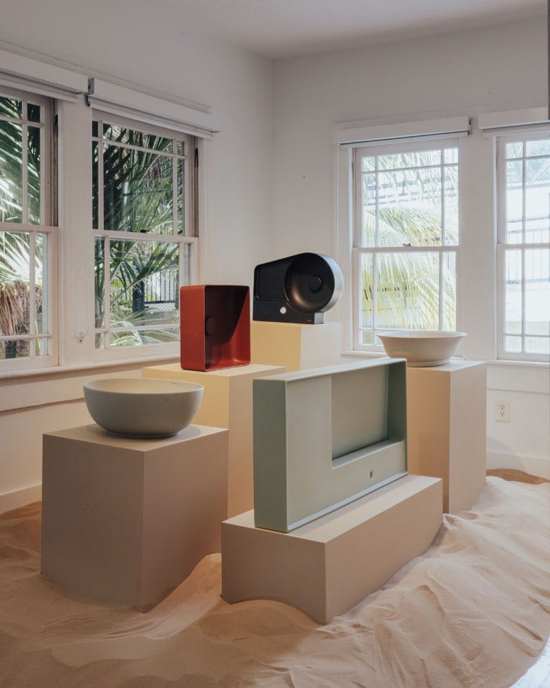 alcova miami 2025, diseño de interiores emergente, arte contemporaneo