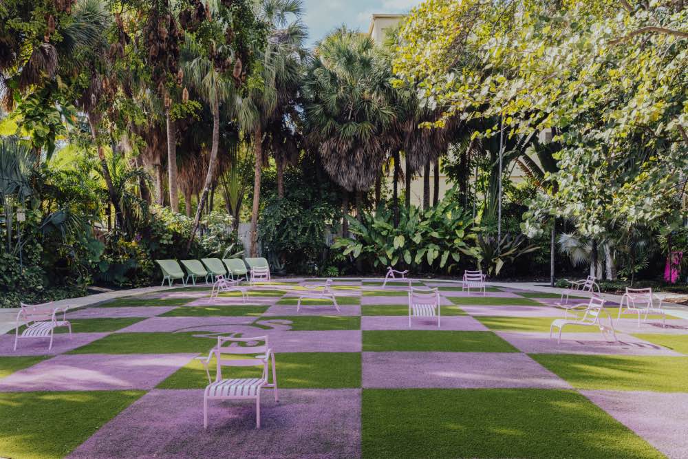 alcova miami 2025, diseño de interiores emergente, arte contemporaneo