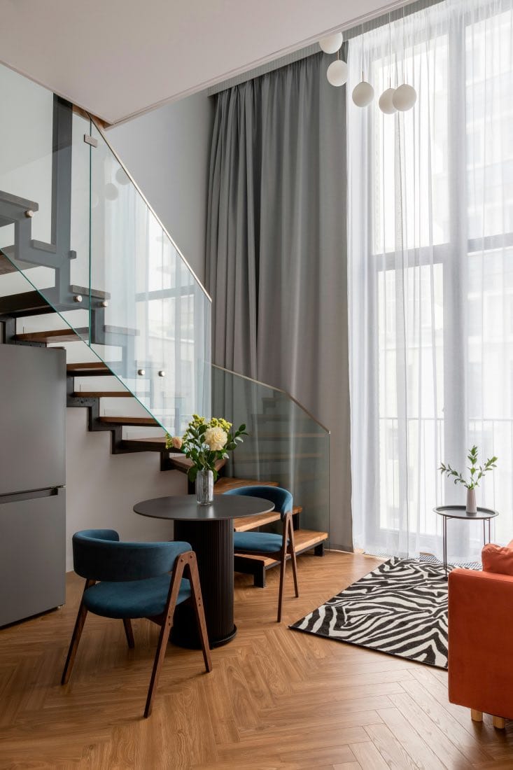 Decoración con estampados animal print. alfombra zebra