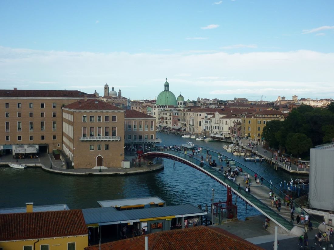 obras de Santiago Calatrava: Ponte della Constituzione, Venecia. puente arquitectura moderna