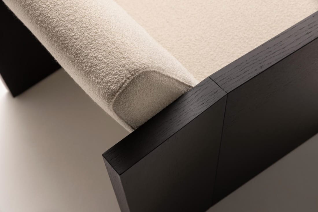 sillón blanco y negro moderno
