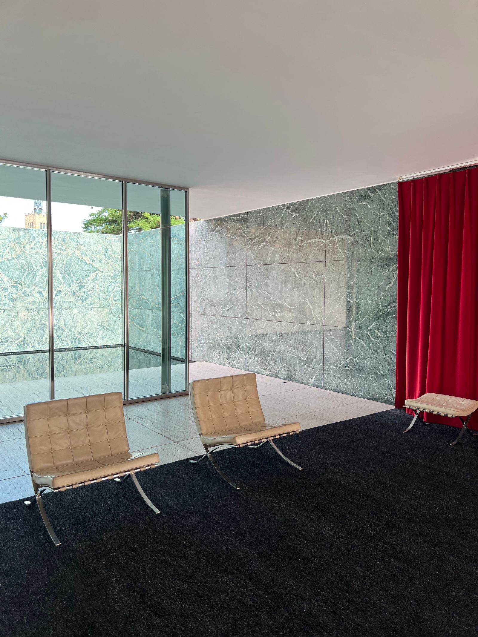 los-secretos-del-pabell-n-barcelona-de-mies-van-der-rohe