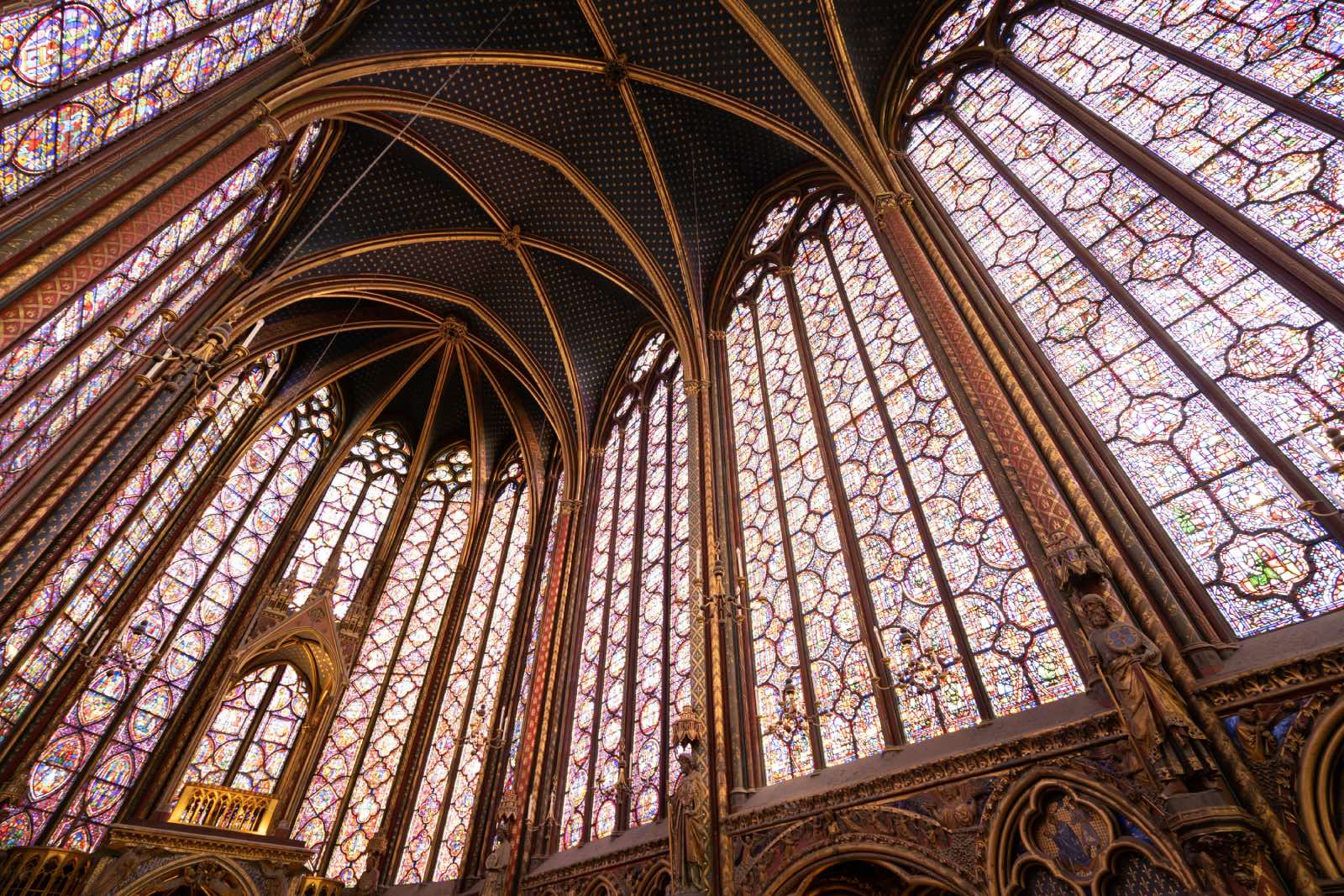 Arquitectura gótica francesa, Sainte-Chapelle de París, interior, vidrieras