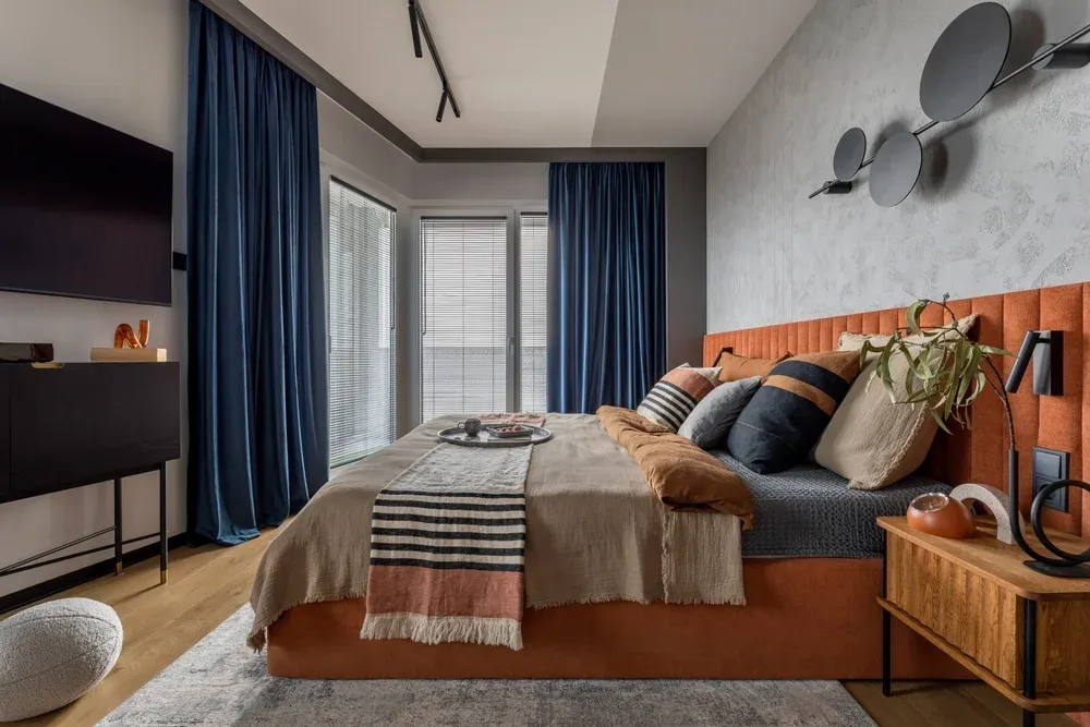 How to Make a Small Bedroom Look Bigger: 8 Proven Design Tricks