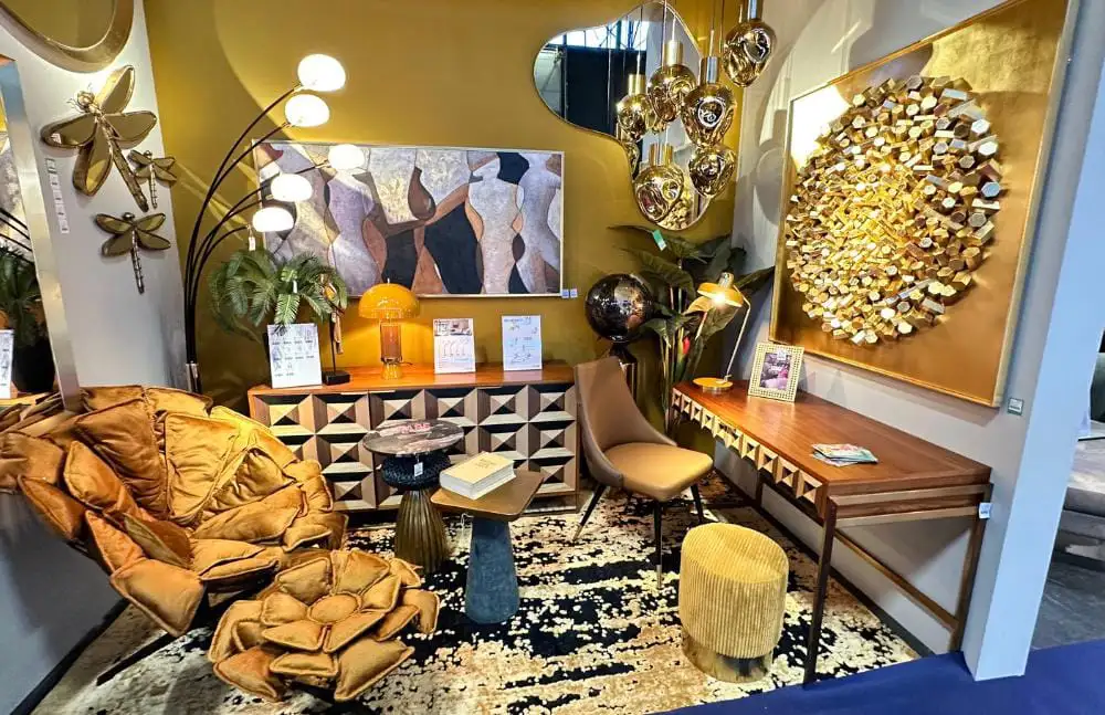 room decorated in gold, brown and orange tones 